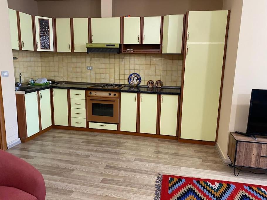 *Heart Of New Bazaar 1 Bed Apt* Apartman Tirana Kültér fotó
